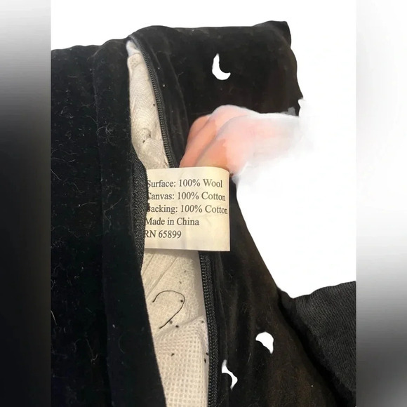 Holiday Christmas Cardinal Mailbox Hook Wool Pillow - Picture 5 of 6